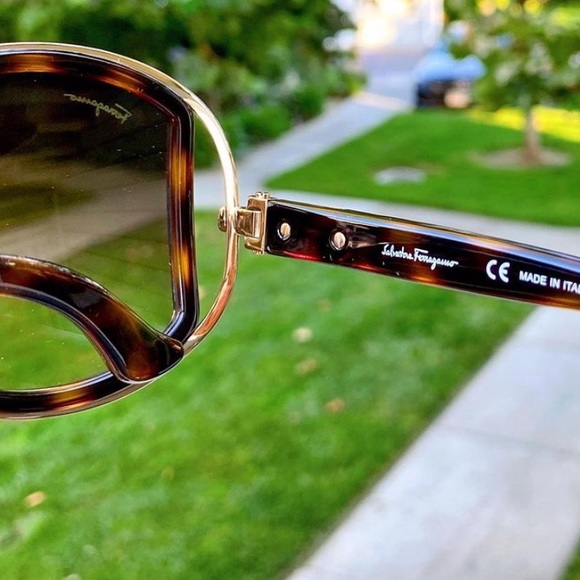 FERRAGAMO New Tortoise ‘Buckle’ Sunglasses AUTHNTC main image 6